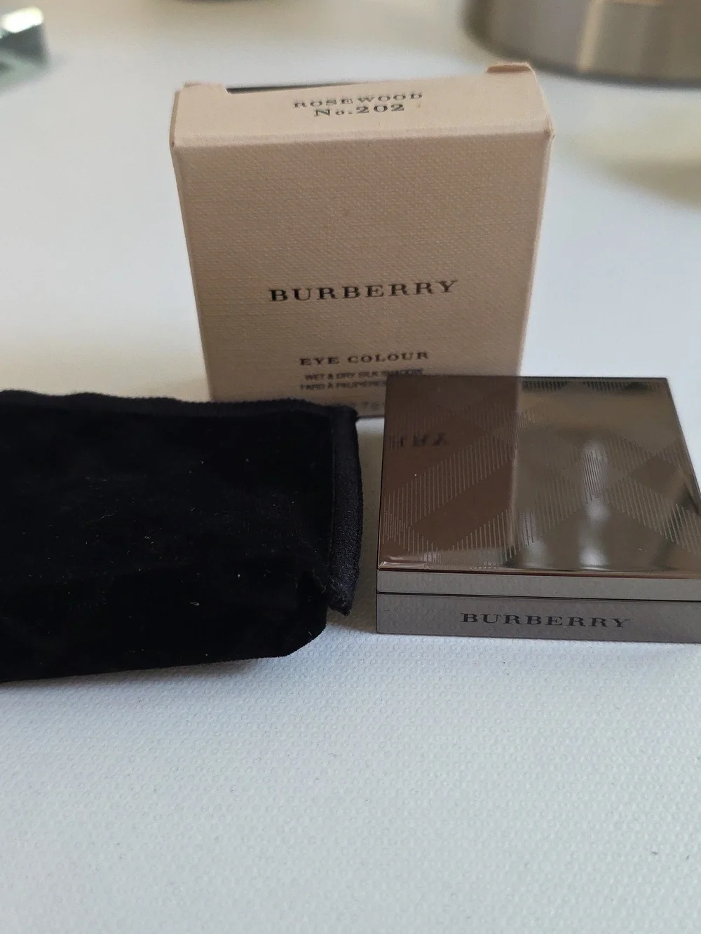 NIB BURBERRY Eye Colour Wet & Dry Silk Shadow in Rosewood No. 202 - Picture 4 of 5